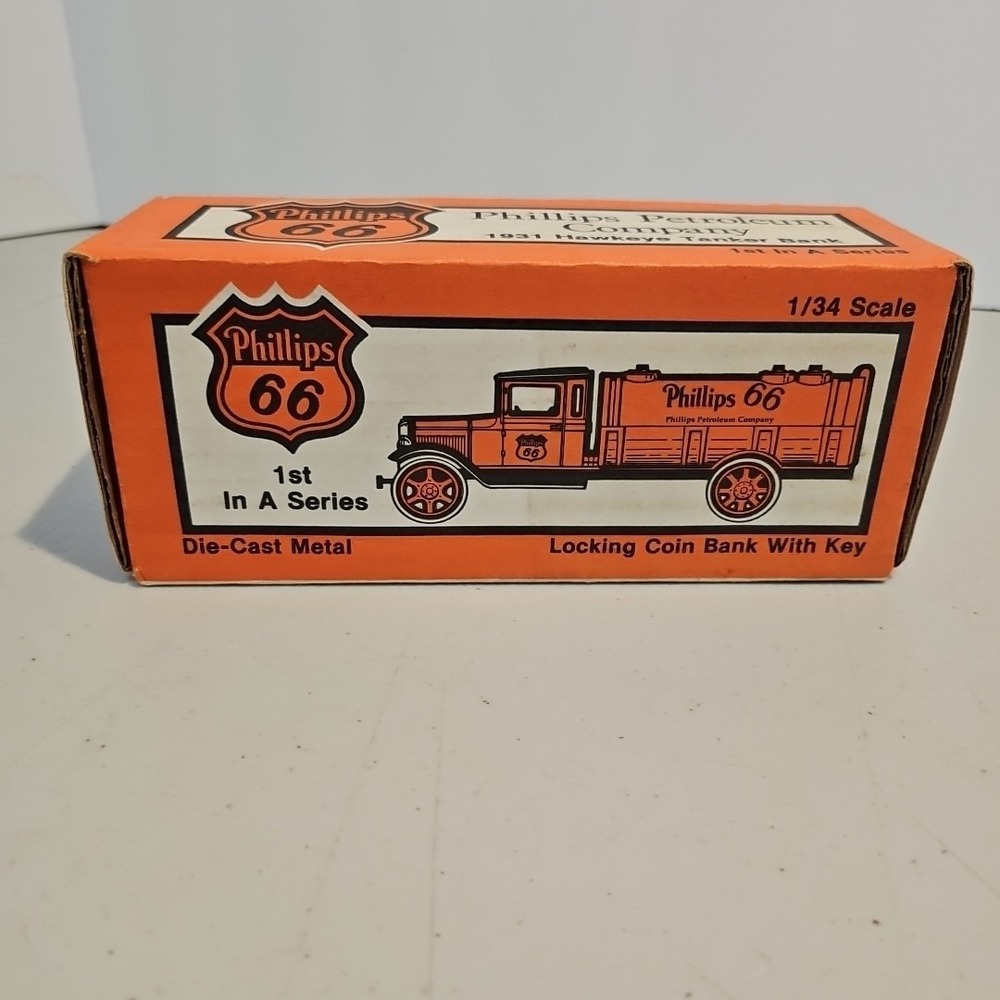Vintage ERTL Phillips 66 1931 Hawkeye Tanker Bank 1/34 Scale NEW! 1991